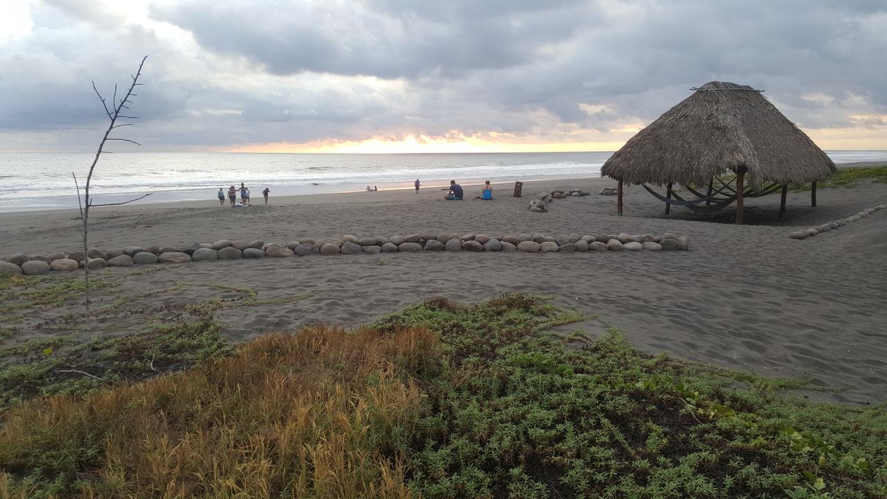 Eco-Hotel Playa Quilombo Las Lisas Eksteriør billede
